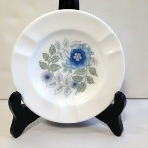 Vintage Wedgewood Clementine Bone China Ashtray 4 1/2" Across 1969-1987 Floral